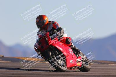 media/Nov-06-2023-Moto Forza (Mon) [[ce023d0744]]/3-Intermediate Group/Session 5 (Turn 9)/